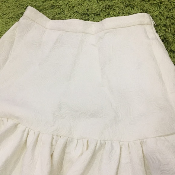 Country Road Women’s Size 8 Textured Ruffle Skirt - Picture 3 of 9